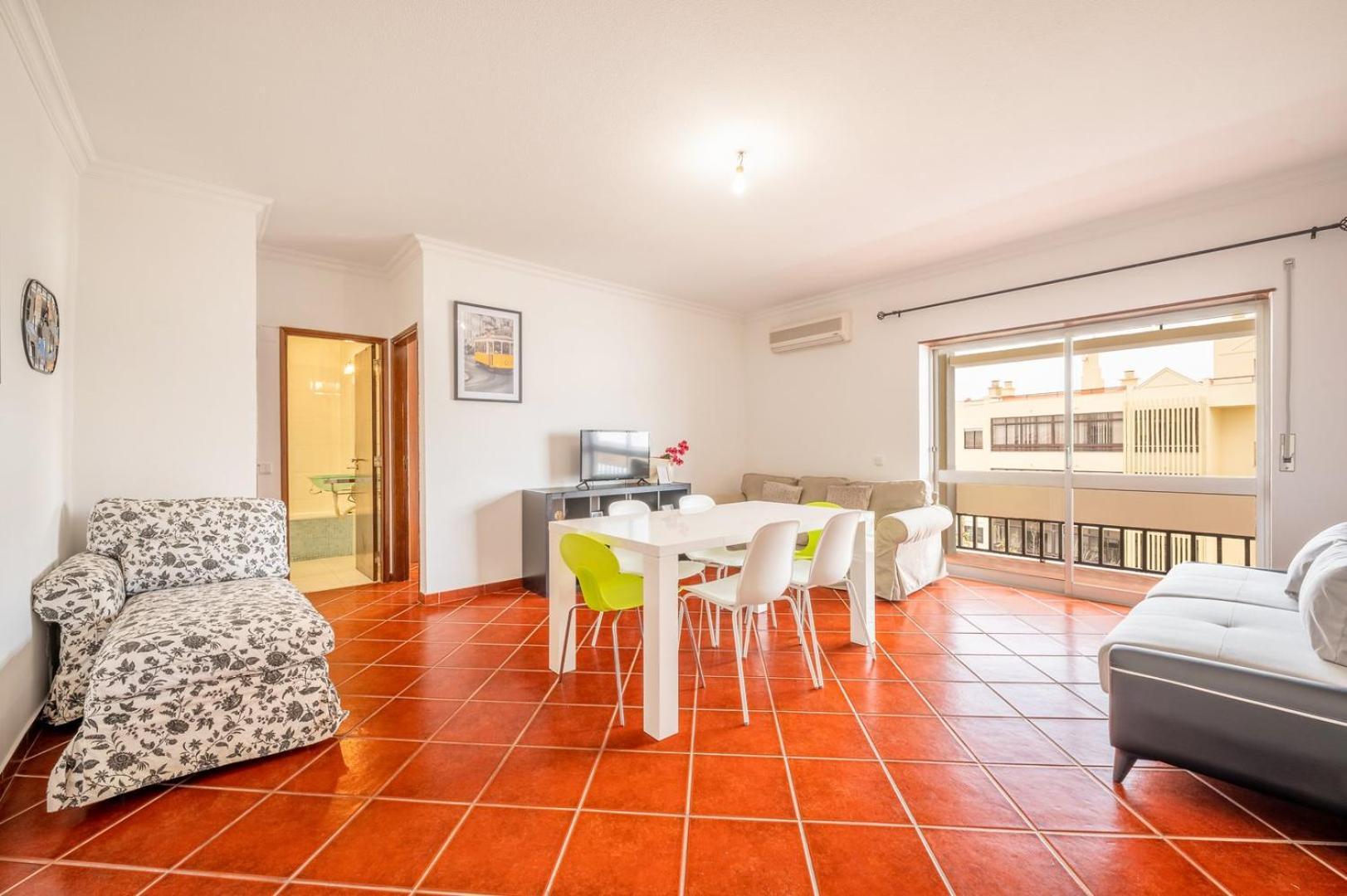 Guestready - Glowing Hideaway In Almada Room photo