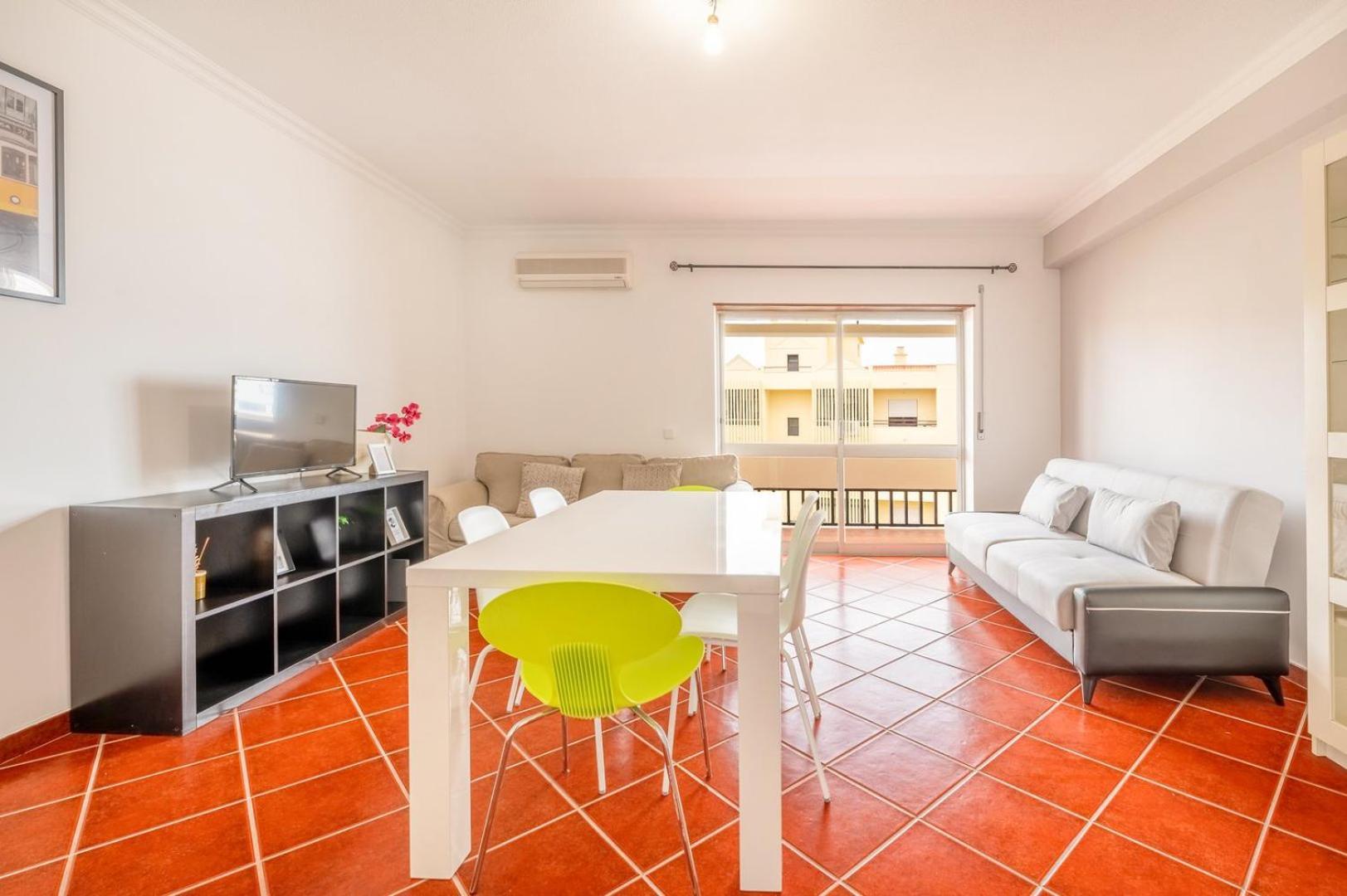 Guestready - Glowing Hideaway In Almada Room photo
