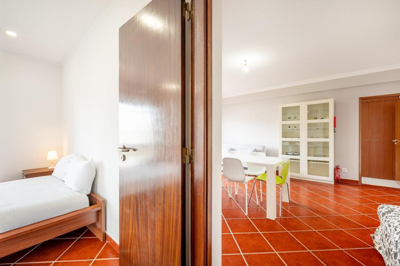 Guestready - Glowing Hideaway In Almada Room photo